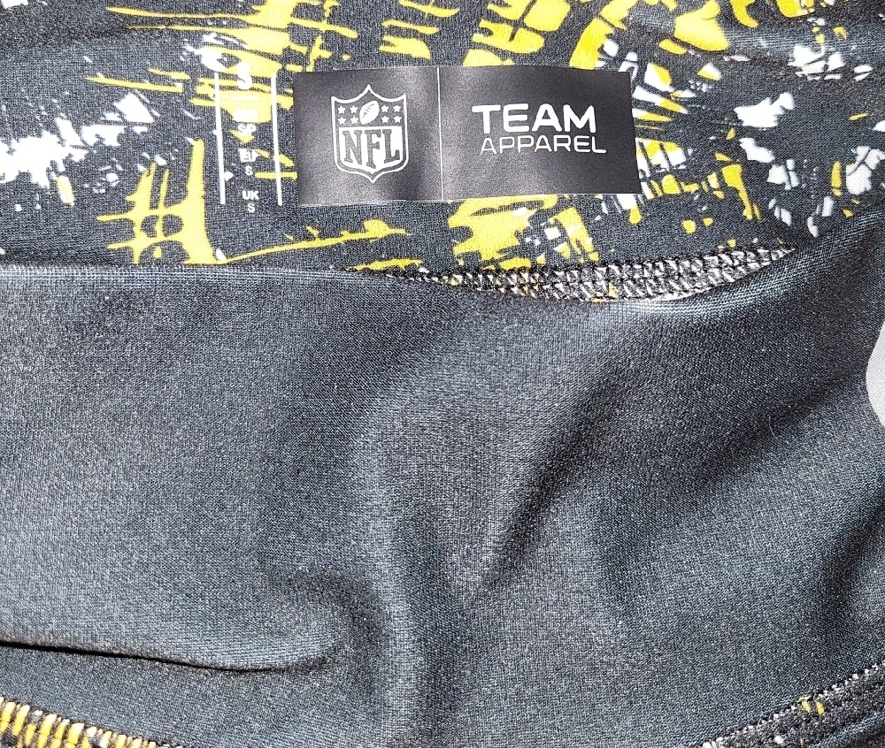 NFL Team Apparel Womens S Steelers Black and Yellow Shorts - Picture 2 of 6